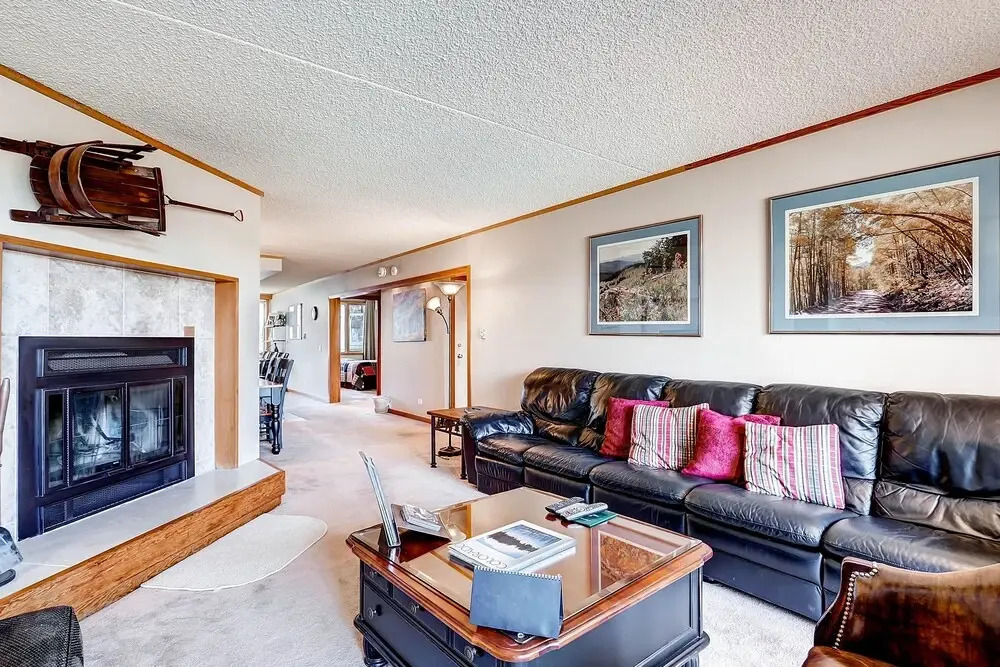 Upgraded & Spacious 2bdrm /stunning Views+kids Ski Free 2 Bedroom Condo by RedAwning
