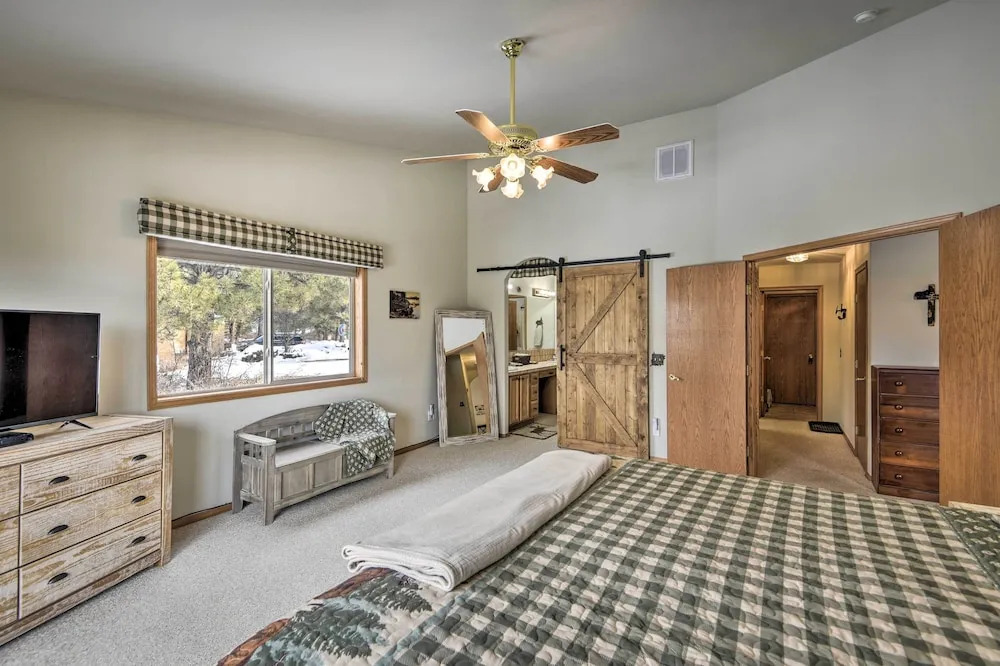 Rocky Mountain Home w/ Deck - Near Fishing & Dtwn!