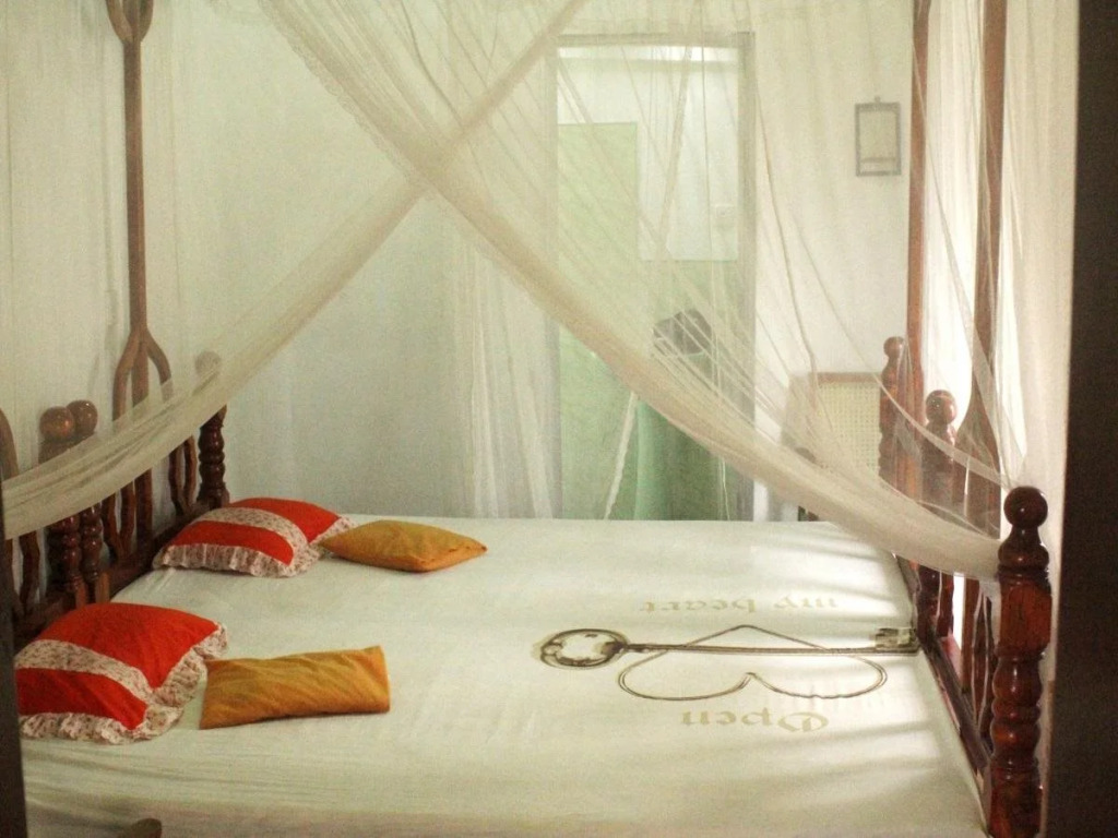 Ananda Home Stay and Restaurant