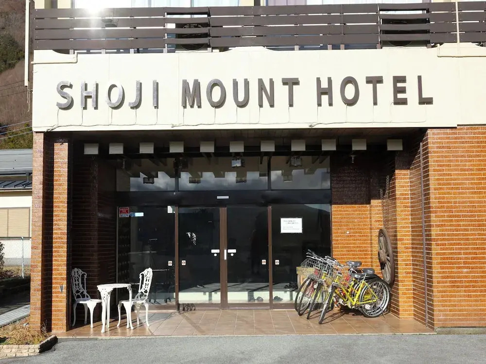 Shoji Mount Hotel