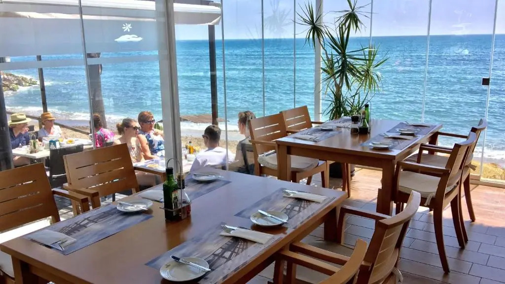 Mi Capricho 2B1 Beachfront Complex-Apartment Beachside With sea views
