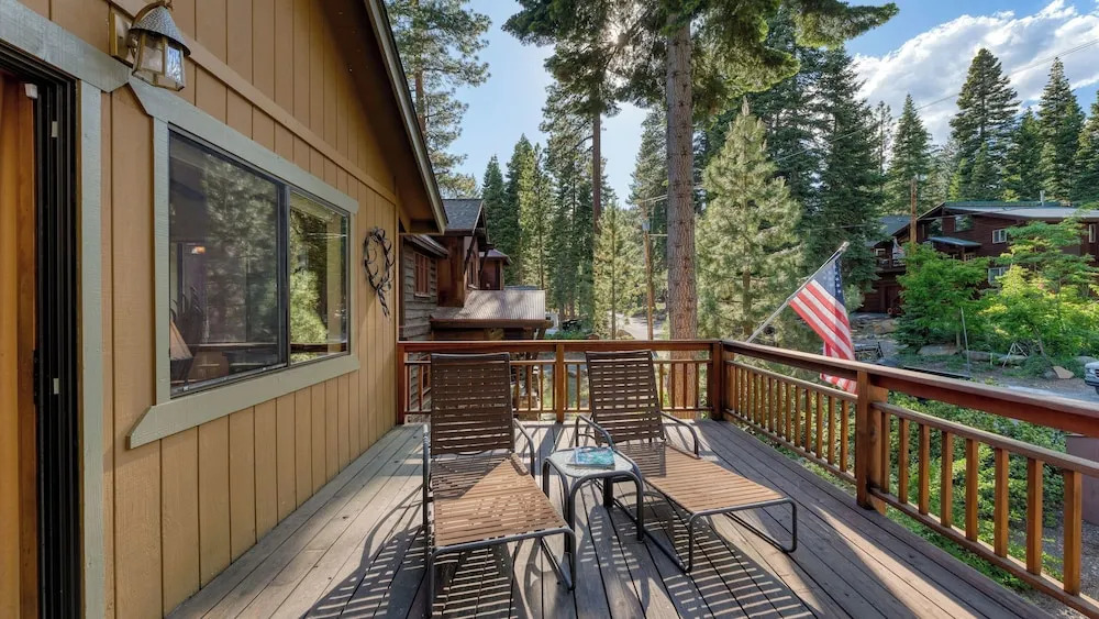Wildwood by Avantstay Hot Tub, 5mins to Lake