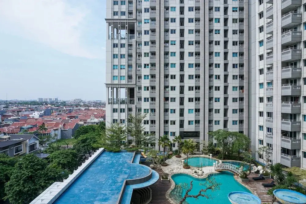 2Bedroom Sky Terrace Apartment with Pool View