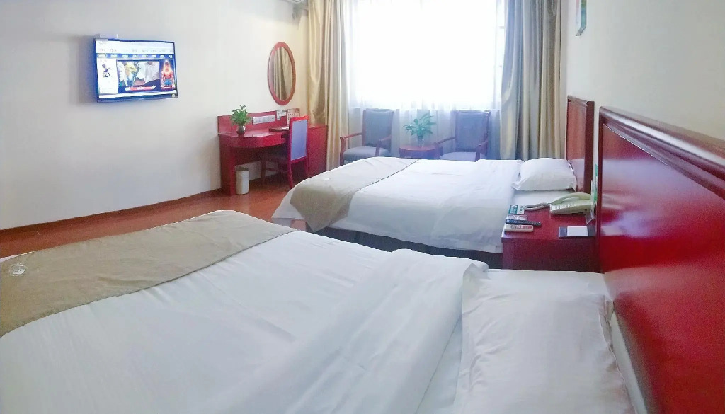 GreenTree Inn Changshu Fangta Park Pedestrian Street Business Hotel