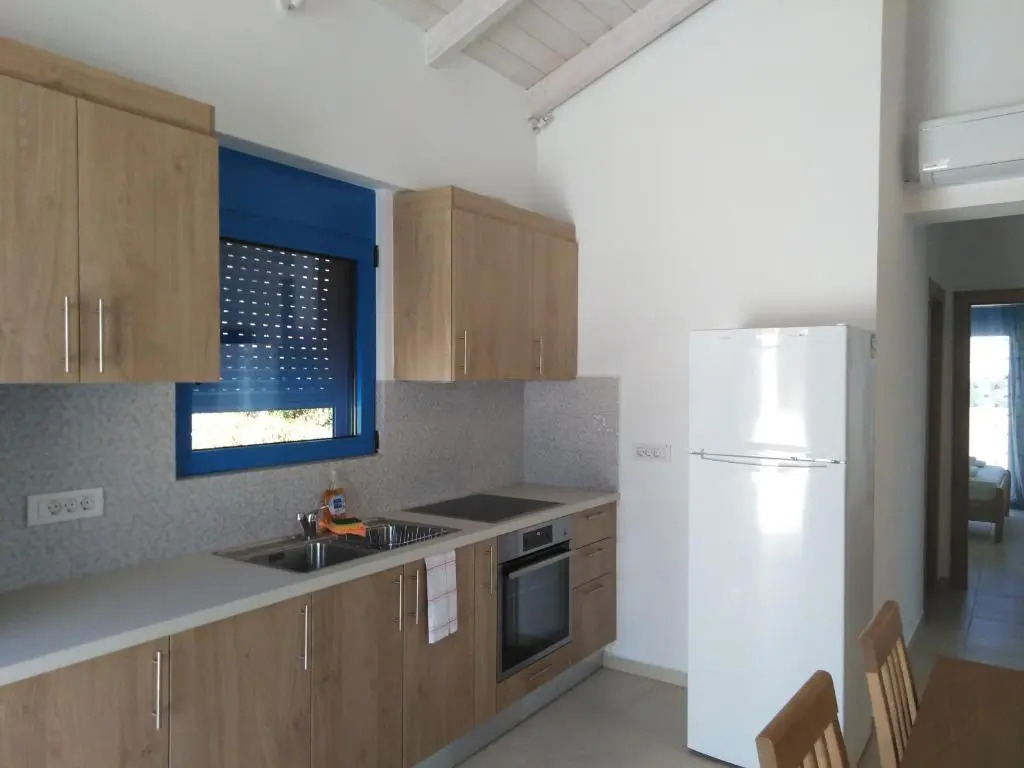 Mikro Nisi Studios & Apartments
