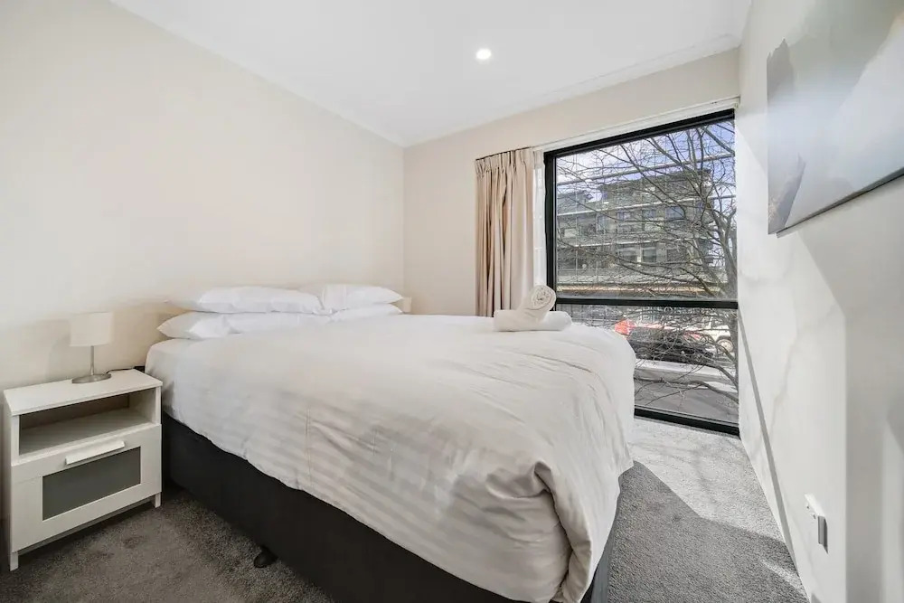 Central 2-bed Apartment With Pool, Gym and Spa
