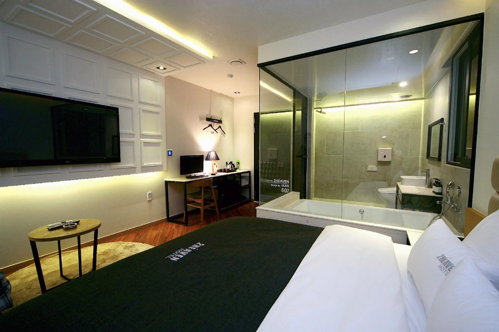 2 Heaven Hotel