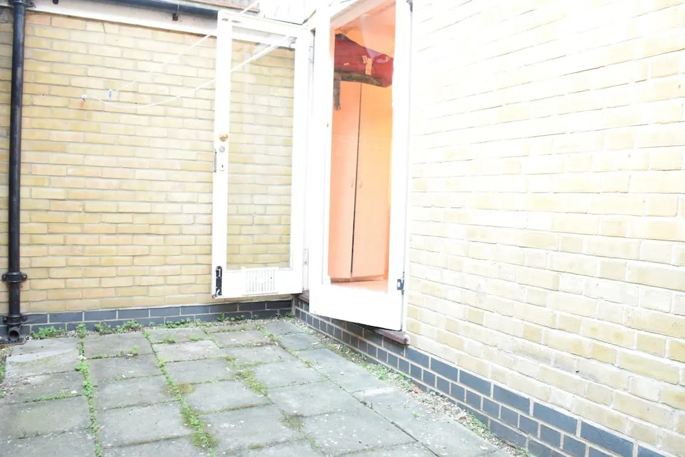 Cosy 1 Bedroom in East London