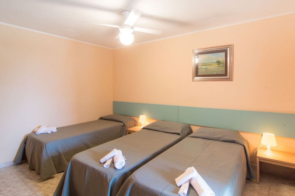 Racar Hotel