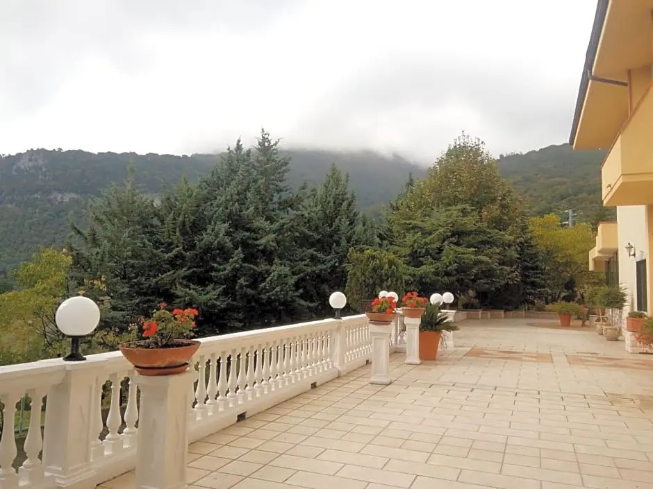 HOTEL AL QUERCETO