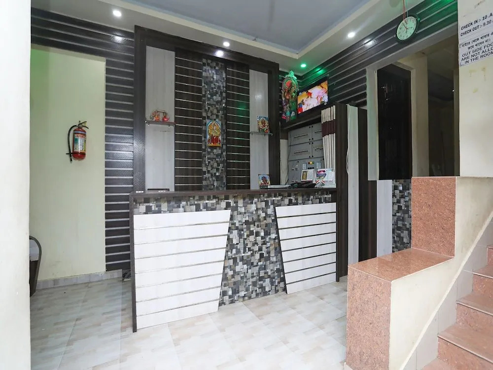 OYO 26152 Hotel Aarush