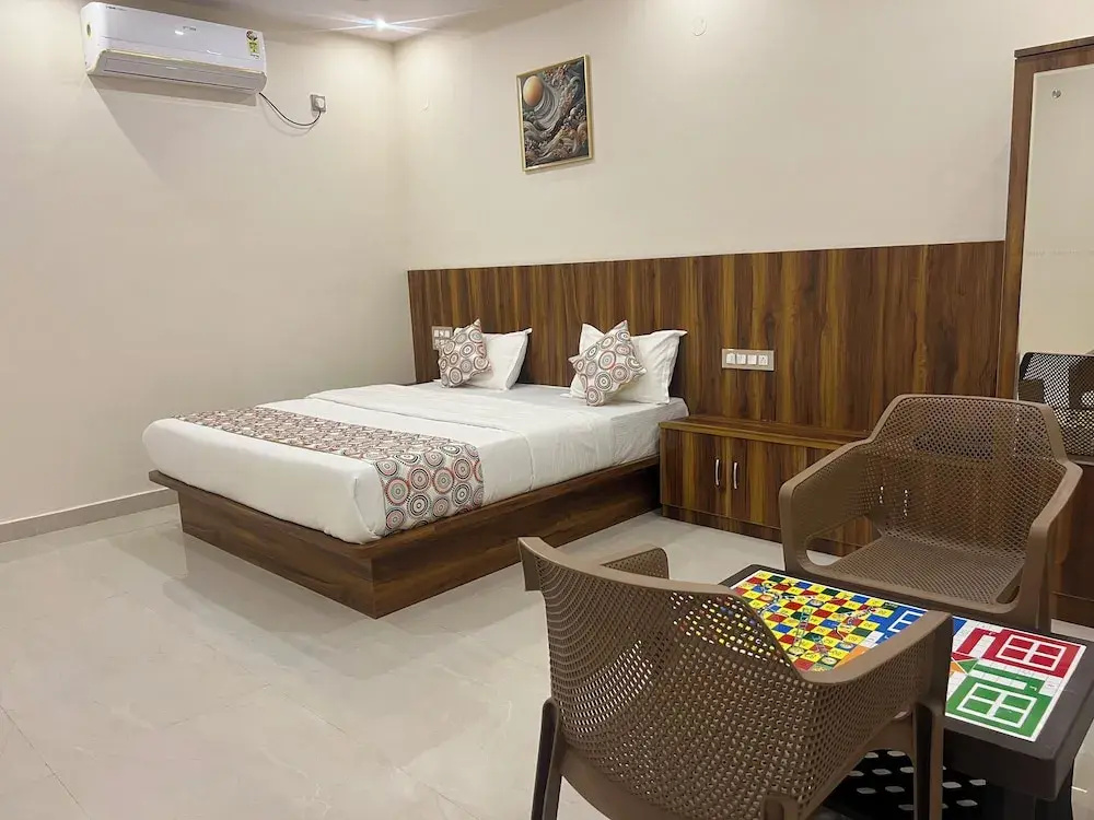 Estoria Hotel and Resort