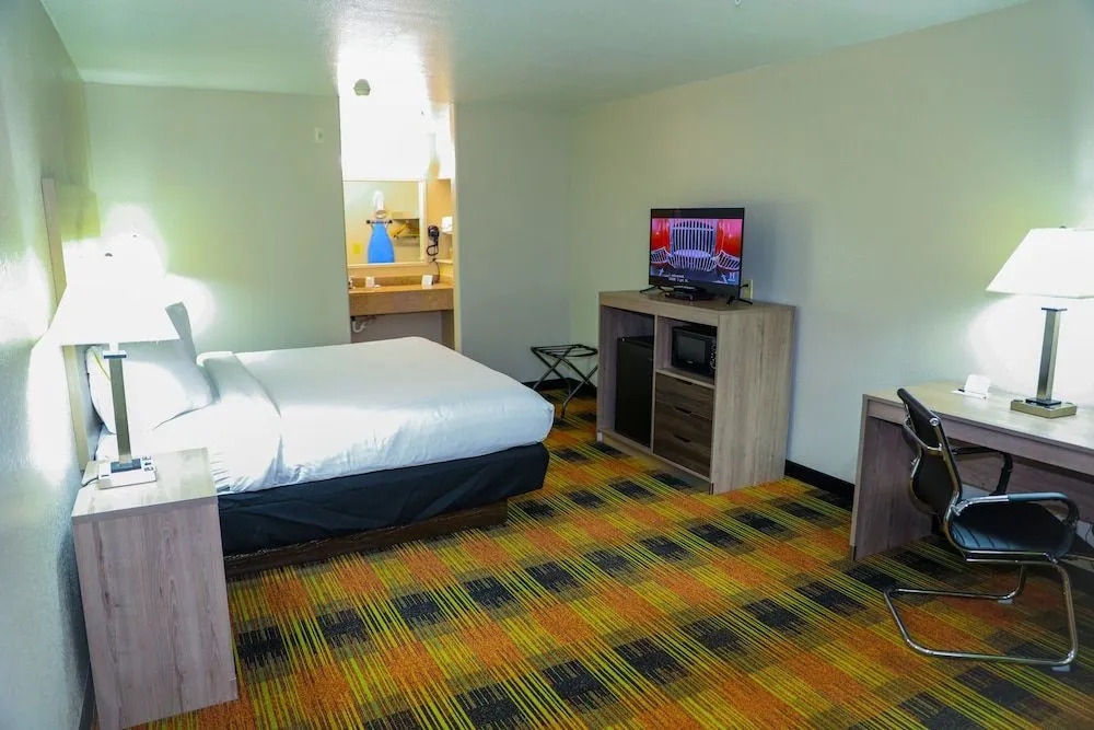 Texan Inn - Carrizo Springs