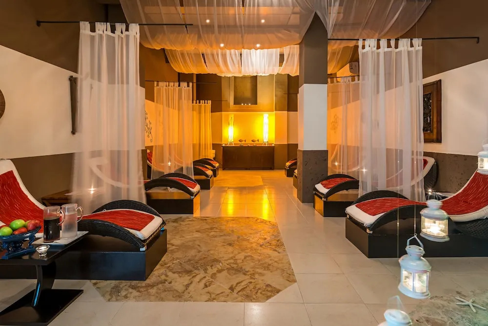 Privilege Club at Ocean Blue & Sand - All Inclusive
