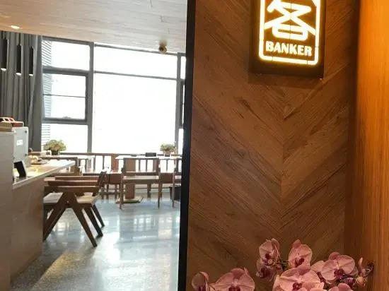 Kunming Benke Apartment (Baiyun Road Subway Station)