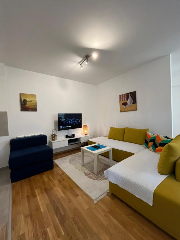 Modern apartment nearby downtown & Vardar river