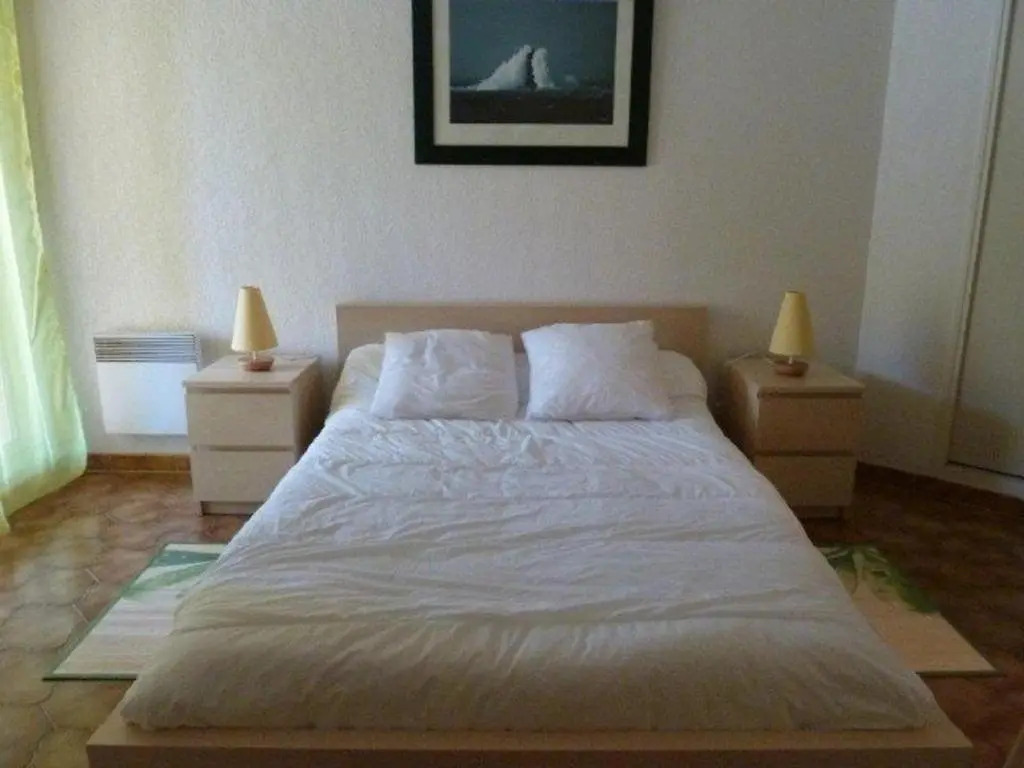 Appartement Hyères, 2 pièces, 4 personnes - FR-1-335-79