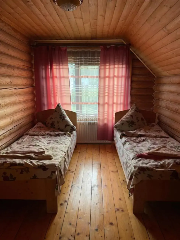 Wodden Cottage in Yasinya