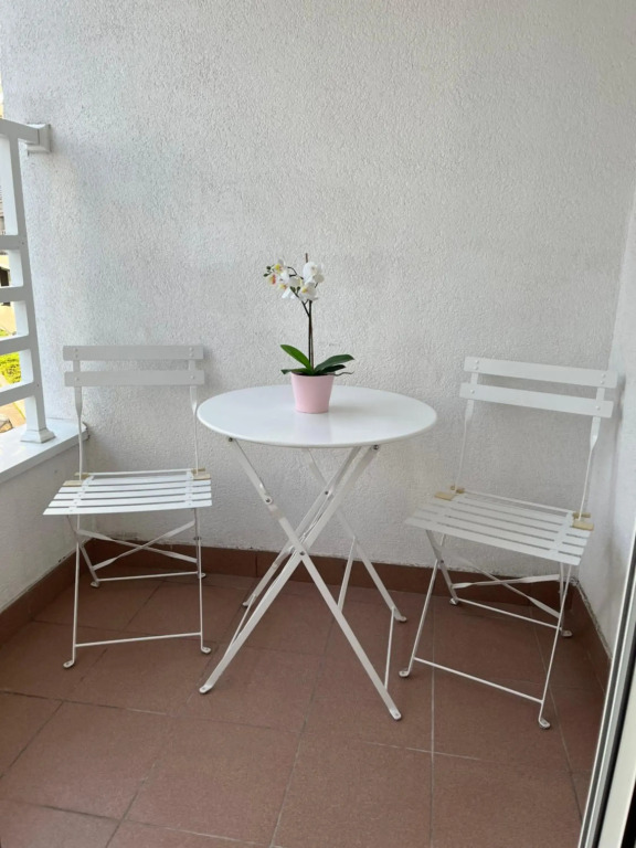 Studio Ana Belville