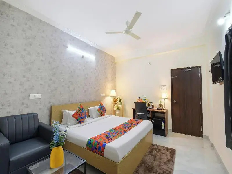 Fabhotel Joy Stayz