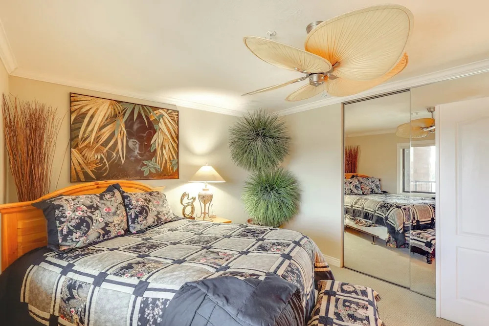 Walkable Resort Condo Retreat in Lake Havasu City