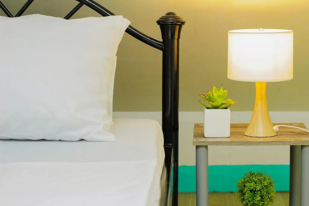 Nomads MNL Backpackers Homestay - near Airport