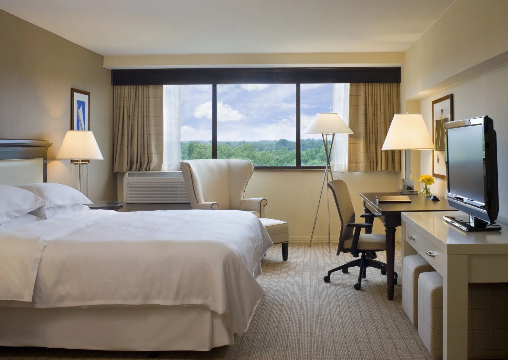 Merriweather Lakehouse Hotel, Autograph Collection