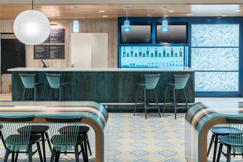Отель Courtyard by Marriott Hilton Head Island