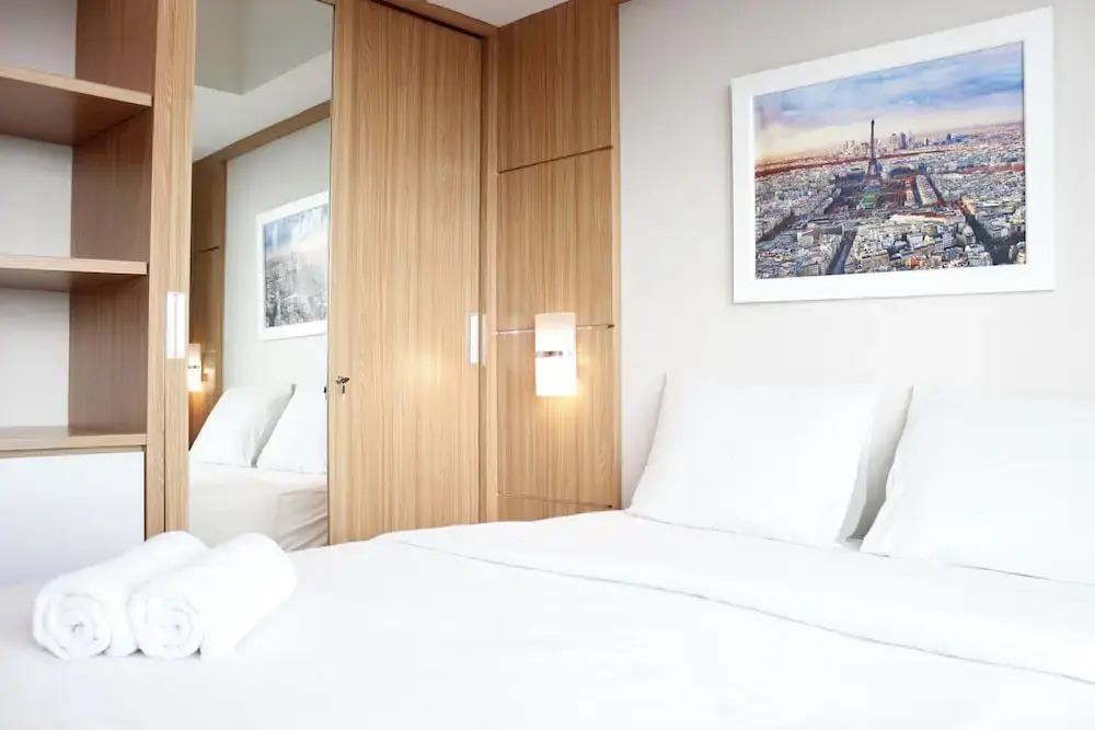 Exquisite 2BR Apartment at Tamansari La Grande near BIP