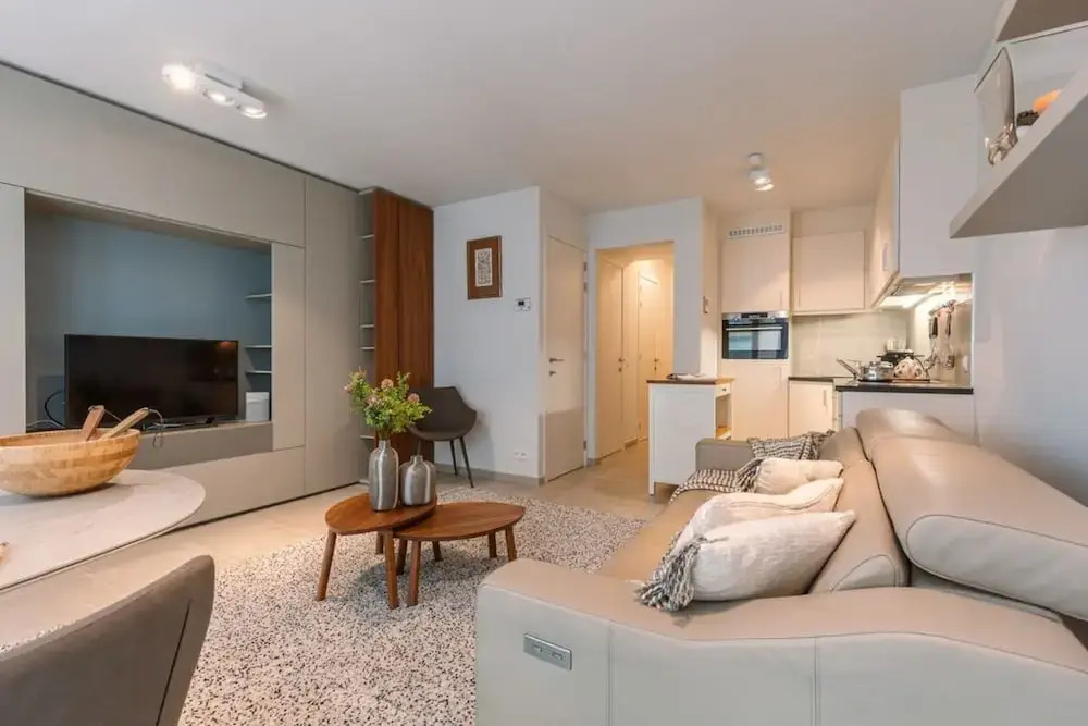Comfortable 2 Bedroom Apartment With Sea-view
