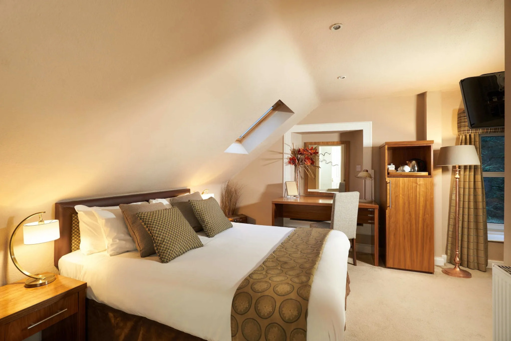 Poppies Hotel