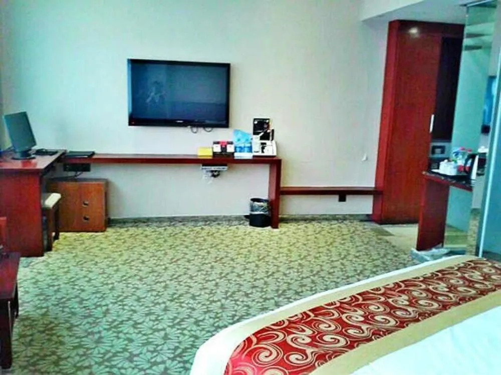 Golden Holiday International Hotel