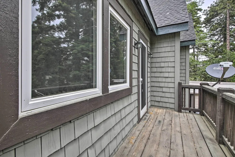Incredible Lake Arrowhead Home w/ Views & Decks!