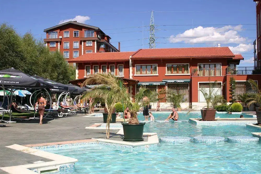 Maxi Park Hotel & Spa