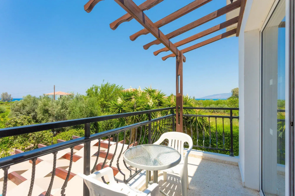 Sun Beach Villa Thio
