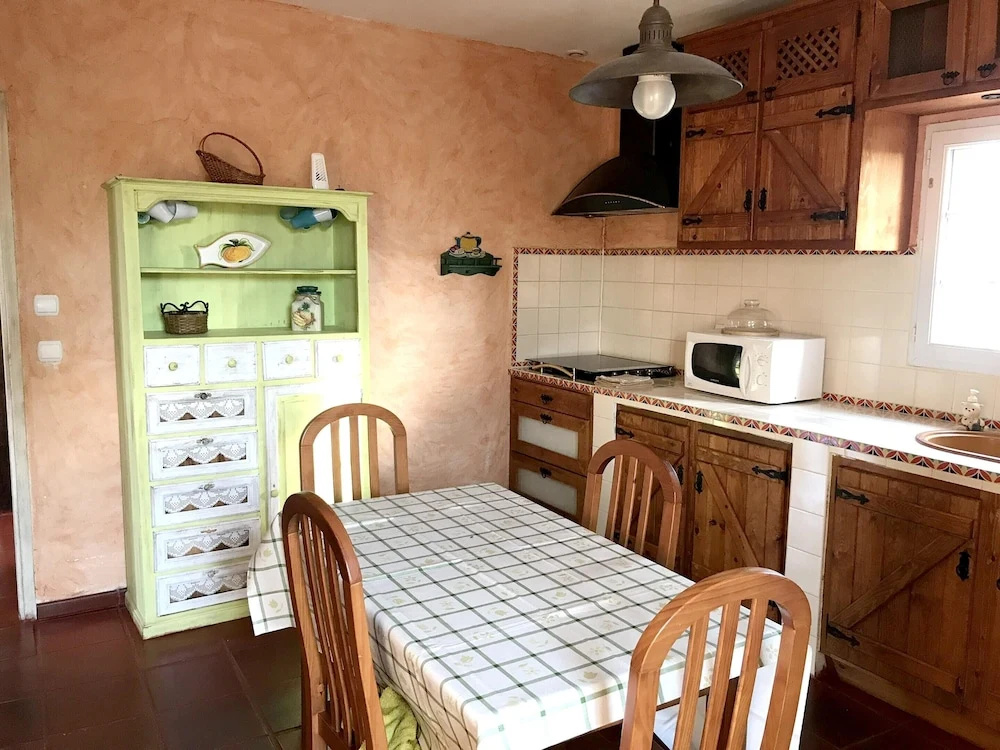 House With 4 Bedrooms in Ericeira, With Wonderful sea View, Enclosed G