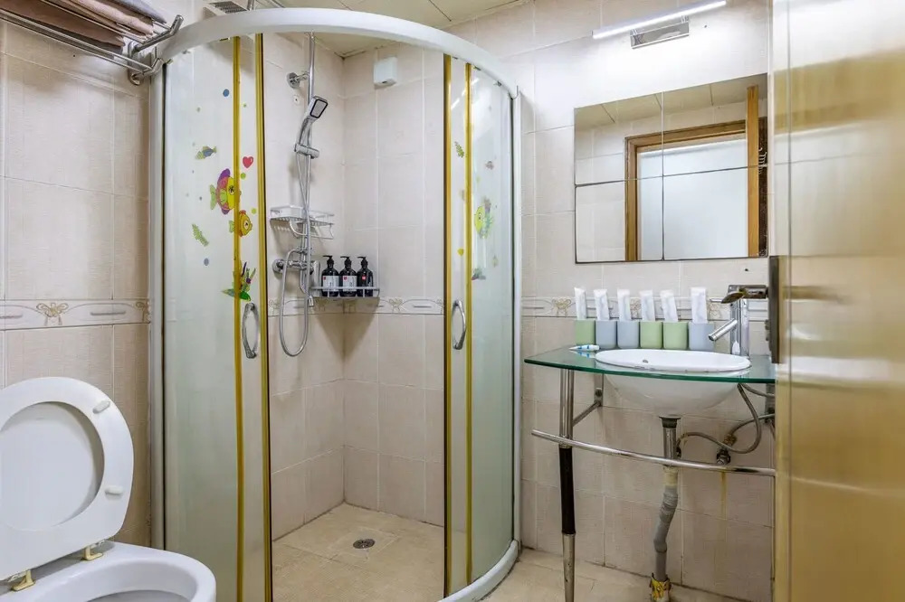 Locals Boutique Apartment Lujiang No.2
