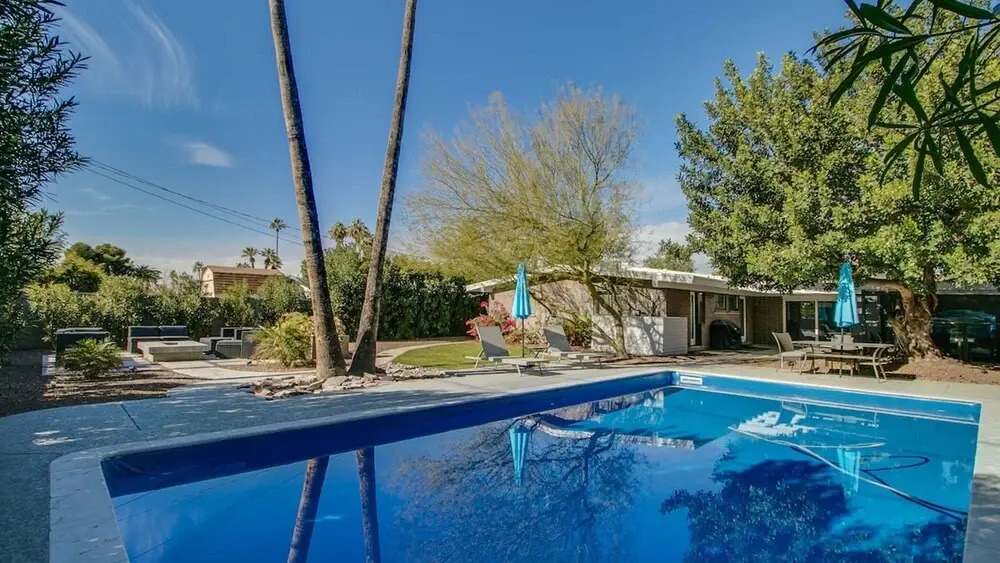 Mid-century Modern W/backyard Oasis, Putting Green