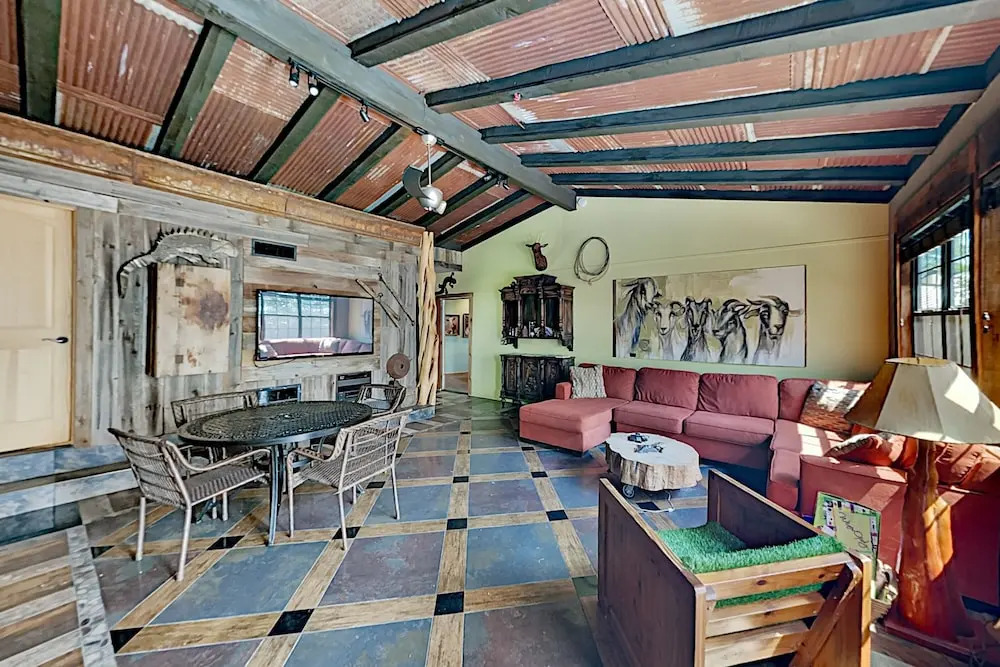Hill Country River Oasis At The Old Goat House 4 Bedroom Cabin