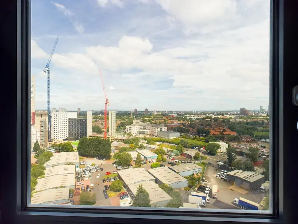 Sleek and Modern 2BD 2bath in the Heart of Salford