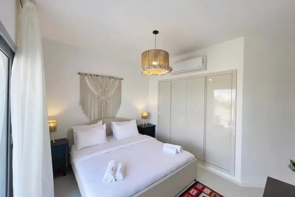 Xuru Stays I Charming & Beautifully Styled 3bdr @ Swan Lake Gouna