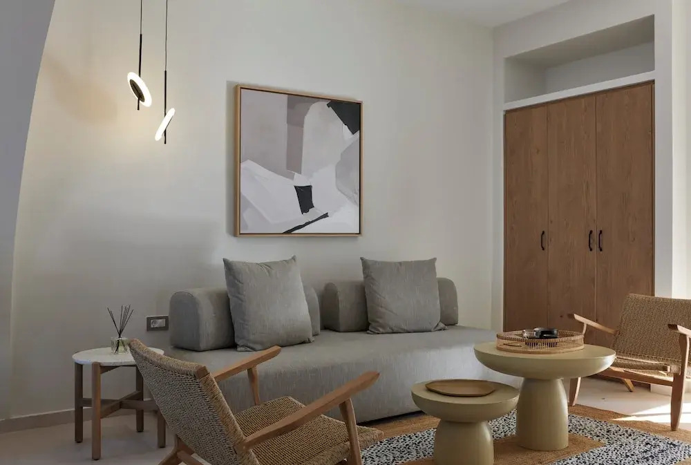 Apanemo Private Suites