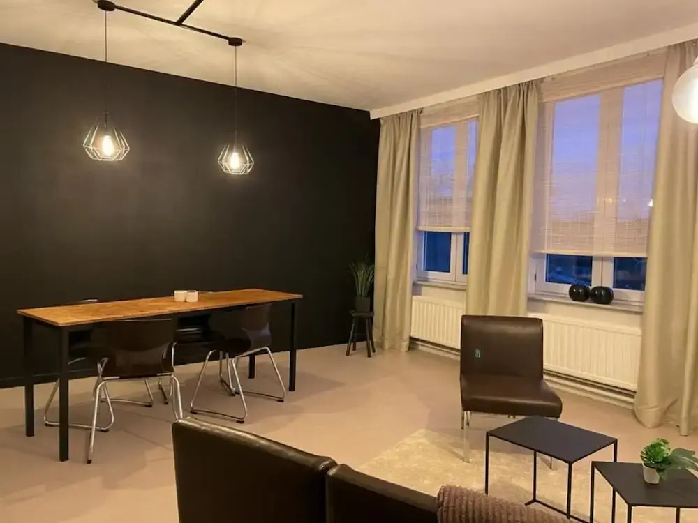 Herentals Hideaway With Balcony
