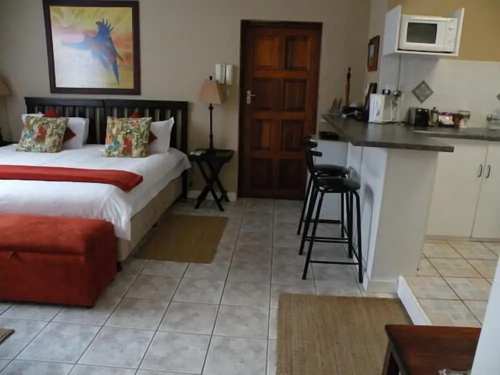 Parrot Peek B&B