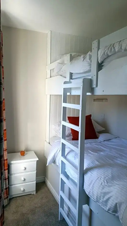Central Bar Guesthouse