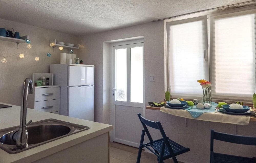 Stunning Apartment in Slano With Wifi