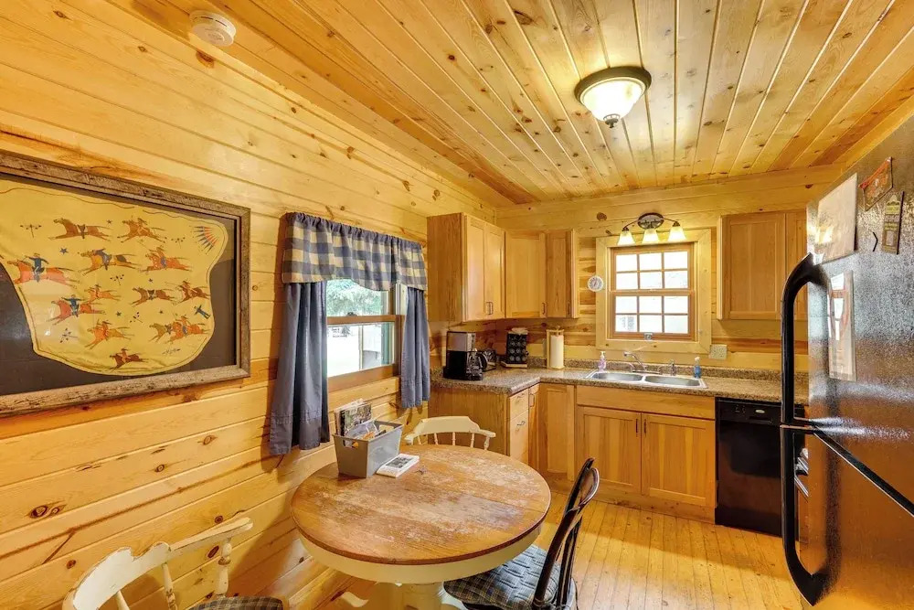 Deadwood 'wolf Cabin' w/ Fire Pit & Grill