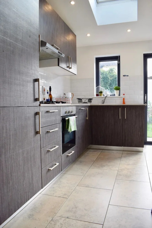 Charming 2 Bedroom House in Cabra