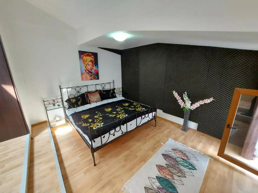 Happy Accomodation