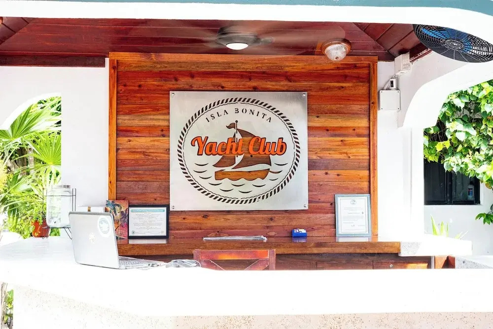 Isla Bonita Yacht Club